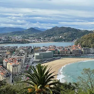 Usandizaga Apartment, Second Line Beach, Free Parking San Sebastián